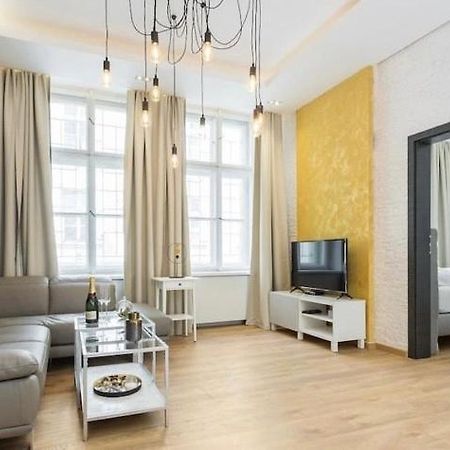 Luxury Apartment On Wenceslas Square Praga Exterior foto